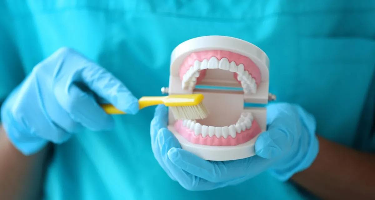 Slik forebygger du tannkjøttsykdom